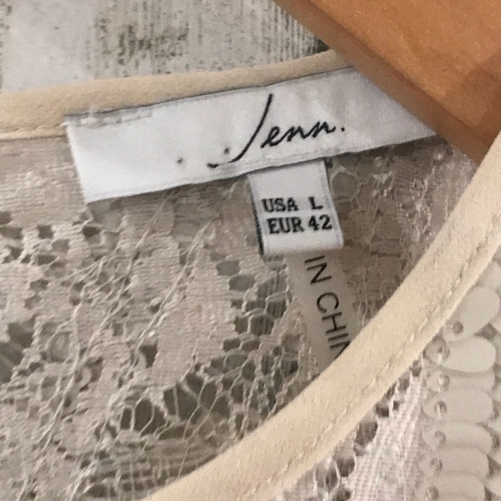 JENN. Cream Cropped Matte Sequin Top Size Large - Picture 5 of 8